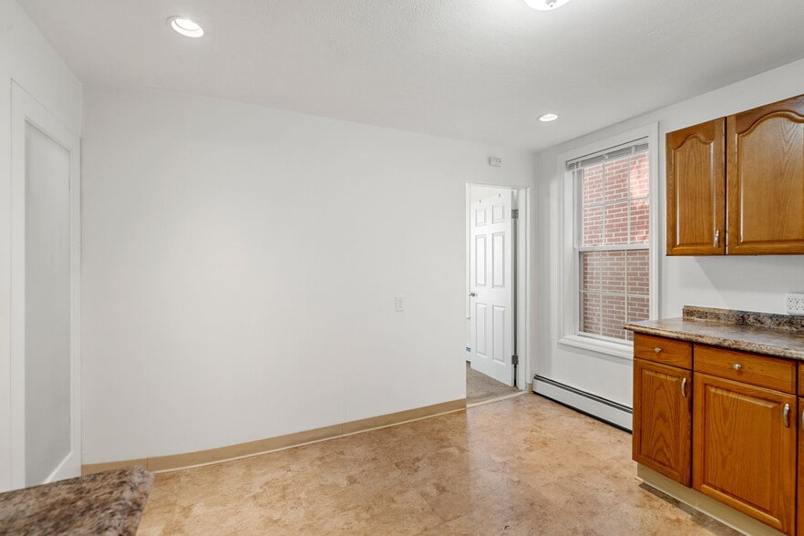 Building Photo - 54 H St
