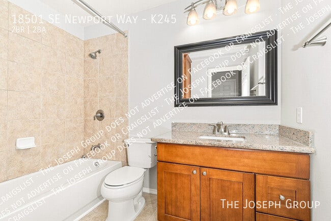 Building Photo - 18501 SE Newport Way