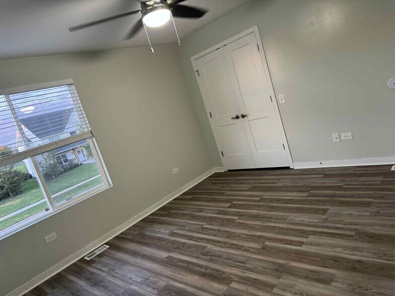 Building Photo - 891 Gillespie Ln