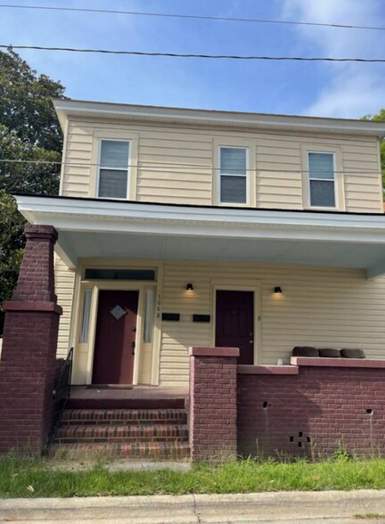 Building Photo - 506 W 48th St