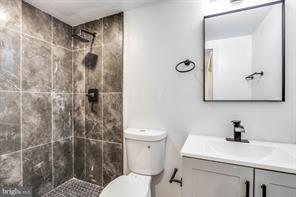 Building Photo - 2348 N Park Ave