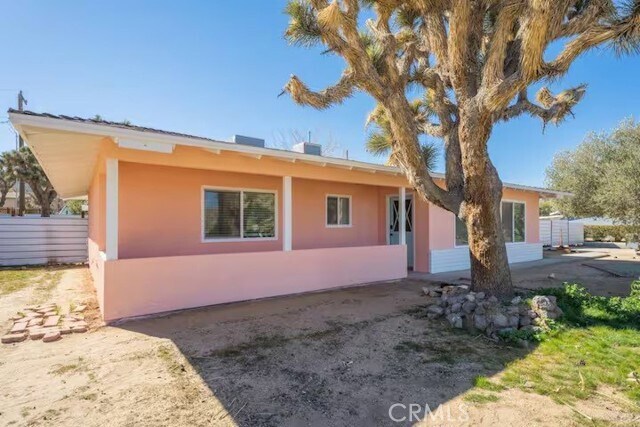 Building Photo - 56575 Anaconda Dr