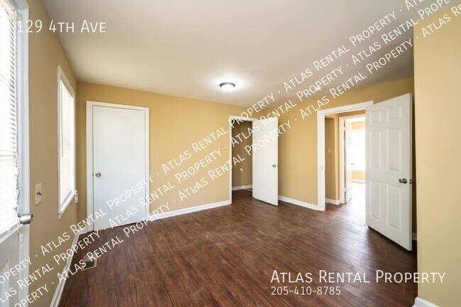 Building Photo - 129 4th Ave