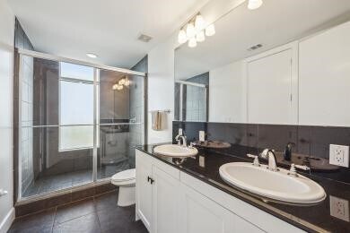 Building Photo - 500 Seawall Blvd