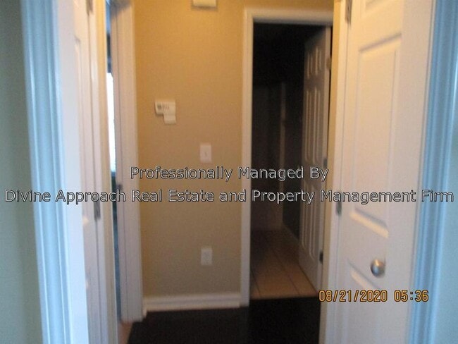 Building Photo - 5629 Kemberton Way