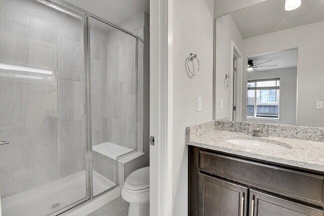 Building Photo - $2,620.95 - 3 Bed, 2.5 Bath Home in Aurora with AC and In Unit Laundry!
