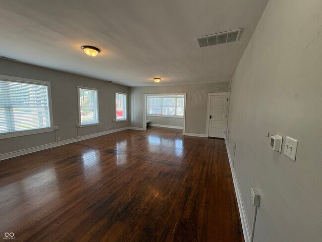 Building Photo - 4842 N College Ave