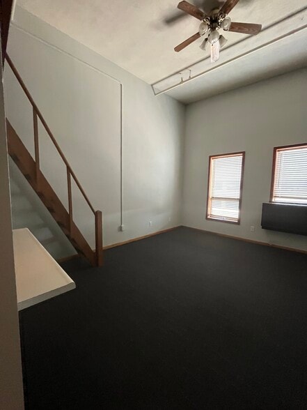 Building Photo - 222 Jay St