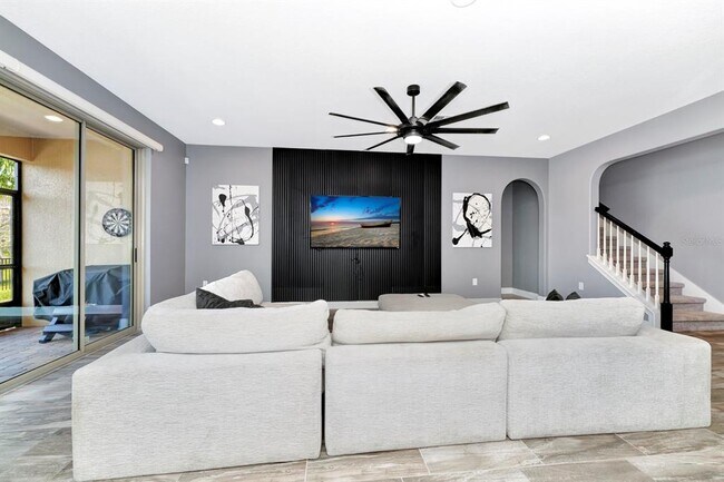 Building Photo - 915 Fountain Coin Loop