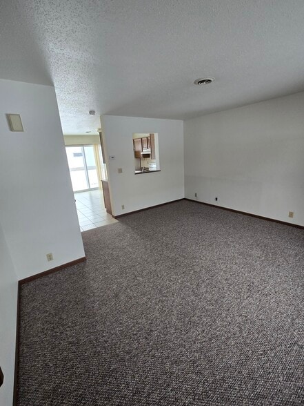 Building Photo - 521 Franklin St