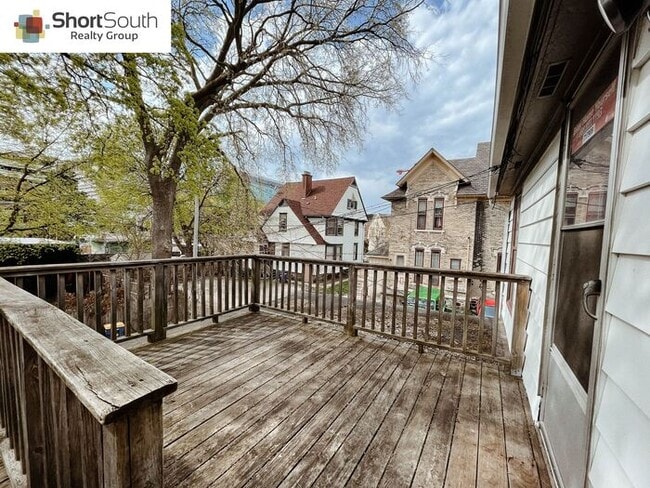 Building Photo - Updated 1 bed 1 bath apartment in Heritage Hill