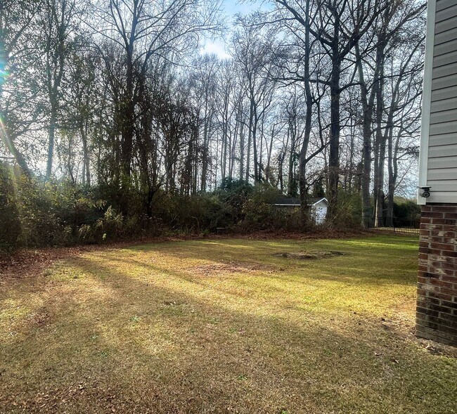 Building Photo - 282 Braddock Dr