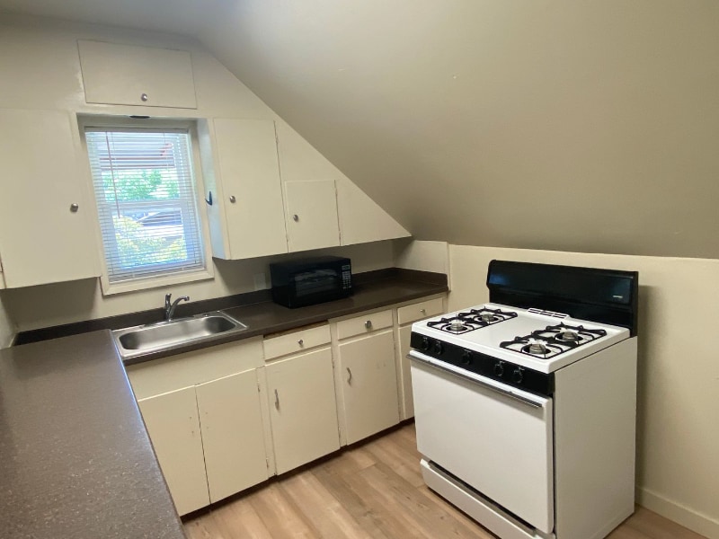 Building Photo - 732 Chestnut St