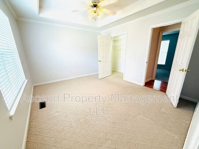Building Photo - 10156 Baker Boy Dr
