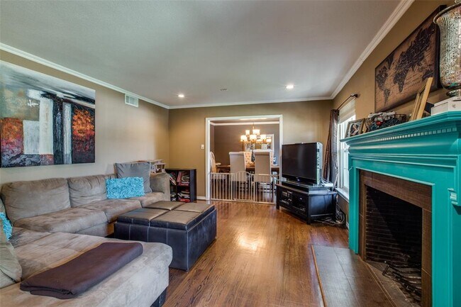 Building Photo - 6006 Boca Raton Dr