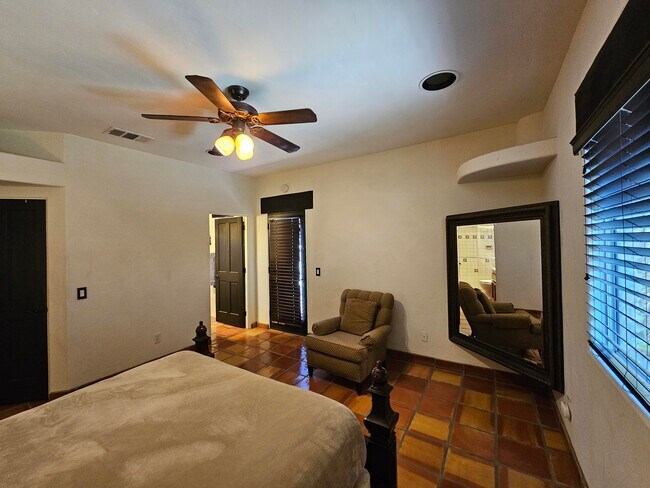 Building Photo - 52225 Avenida Obregon