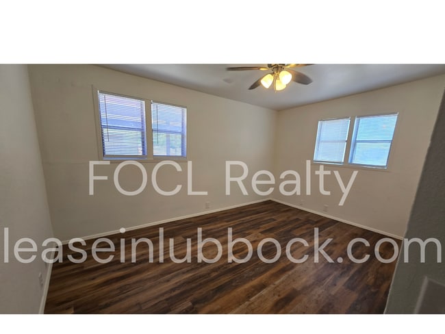 Building Photo - Bright and Open 4 Bedroom Home