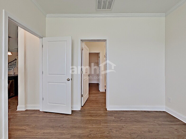 Building Photo - 169 Havenbrook Dr