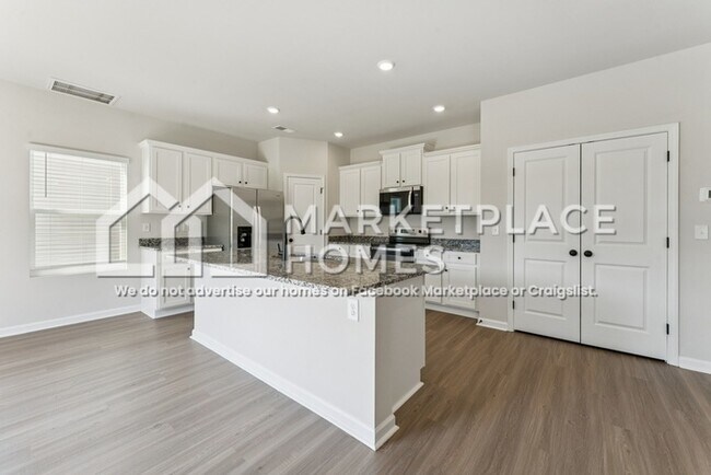 Building Photo - 3402 Saddlebred Dr