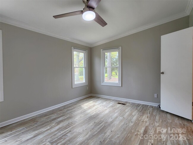 Building Photo - 11790 Troutman Rd