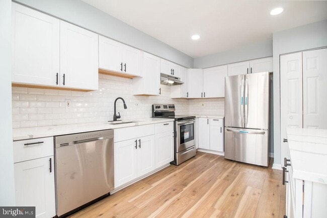 Building Photo - 11400 Appledowre Way