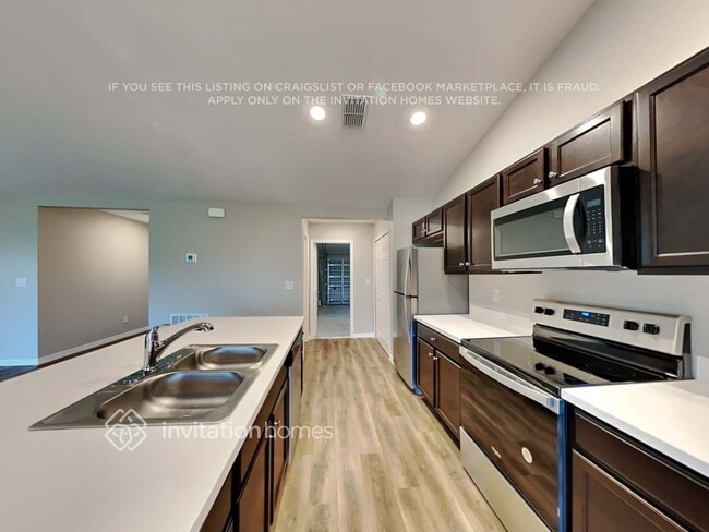 Building Photo - 332 Bahia Blanca Dr