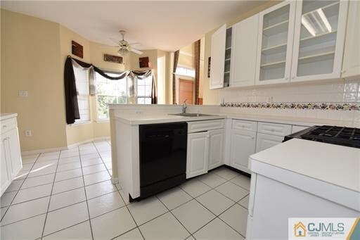 Building Photo - 9 Lisa Ct