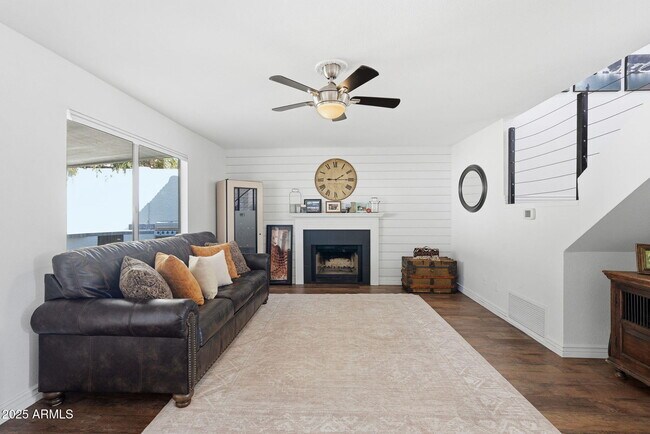 Building Photo - 3850 E Mountain Sky Ave