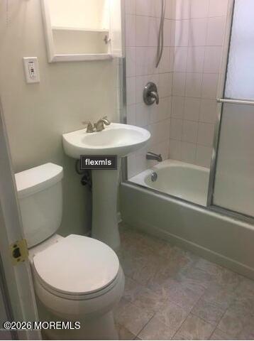 Building Photo - 901 Woodcrest Dr