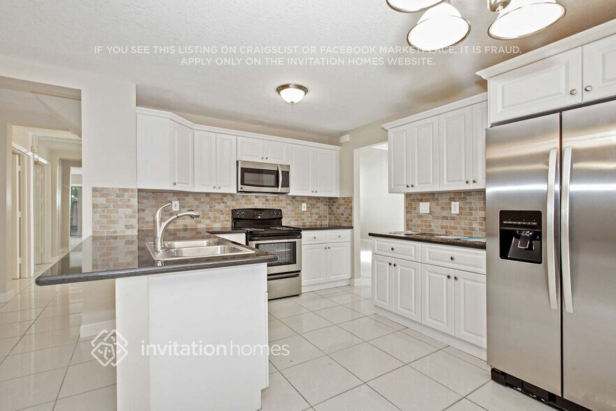 Building Photo - 16276 SW 83rd St