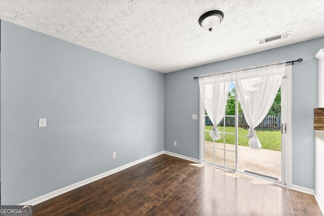 Building Photo - 104 Jameston Dr
