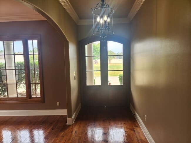 Building Photo - Beautiful 4 Bedroom Home with 3 Baths | 2,692 Sq Ft | $3,300/mo