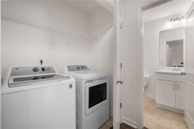 Building Photo - 4915 Longview Walk