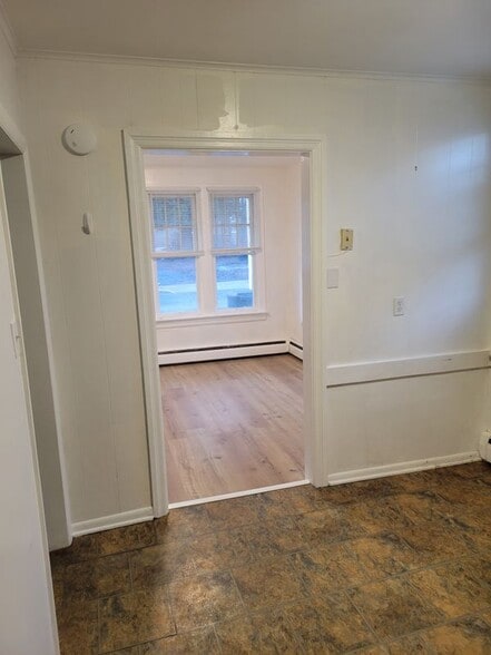 Building Photo - 1024 N High St