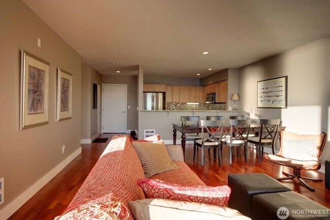 Building Photo - 2Bd/2Ba Kirkland Condo