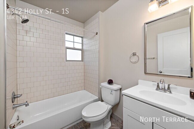 Building Photo - 4342 Holly St