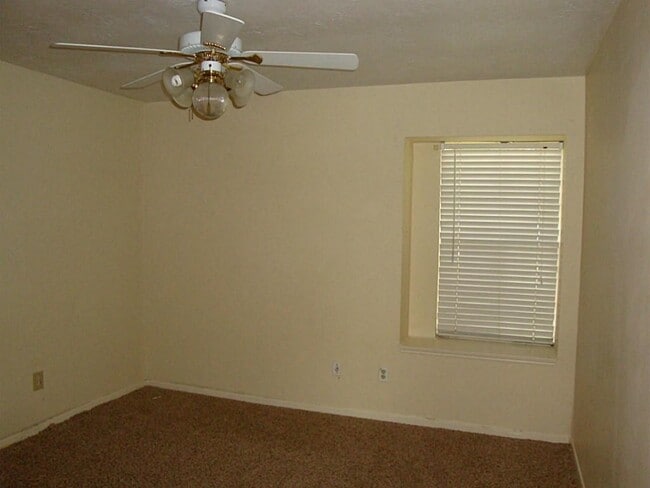 Building Photo - 6806 Caddo Lake Ln