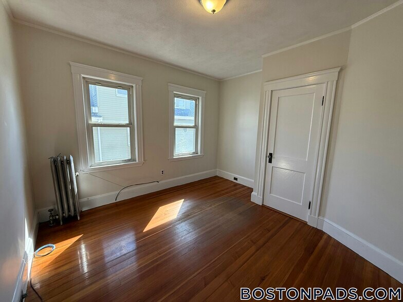 Building Photo - 12 Eliot St