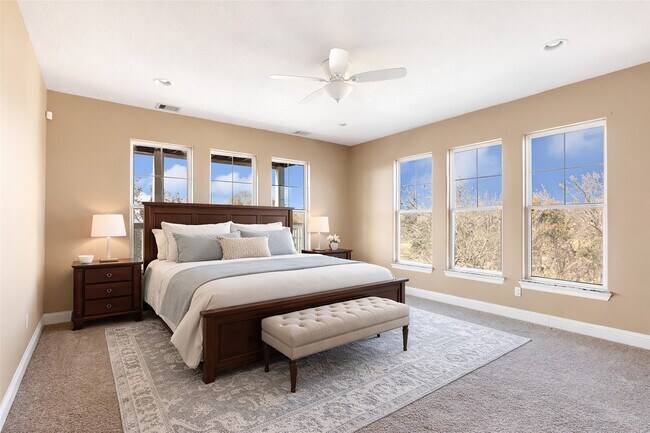 Building Photo - 205 Rue Orleans St