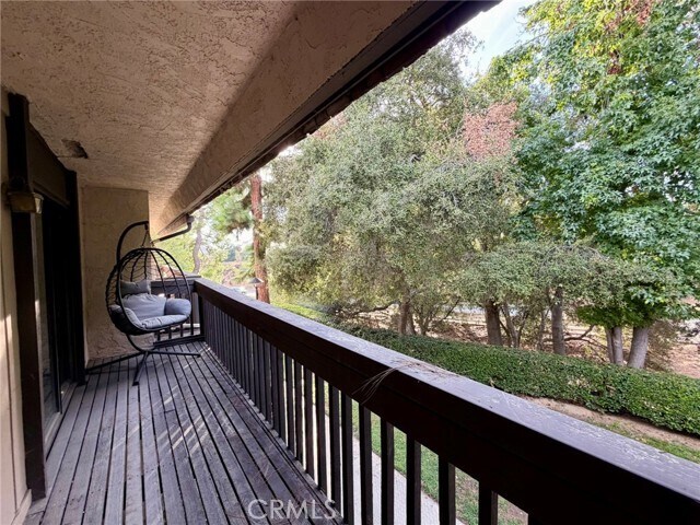 Building Photo - 618 Briarwood Ln