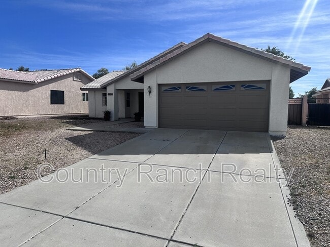 Building Photo - 1934 Easy St