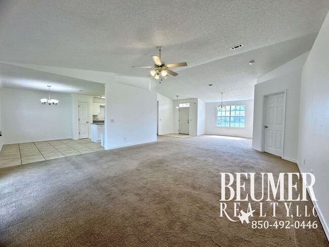 Building Photo - Fantastic Located Home Near NAS for Rent