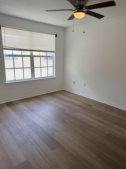 Building Photo - 3995 Almeida Ct