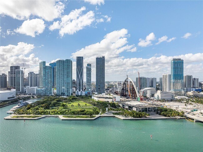 Building Photo - 1100 Biscayne Blvd