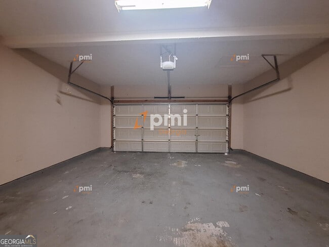 Building Photo - 5604 Sable Way