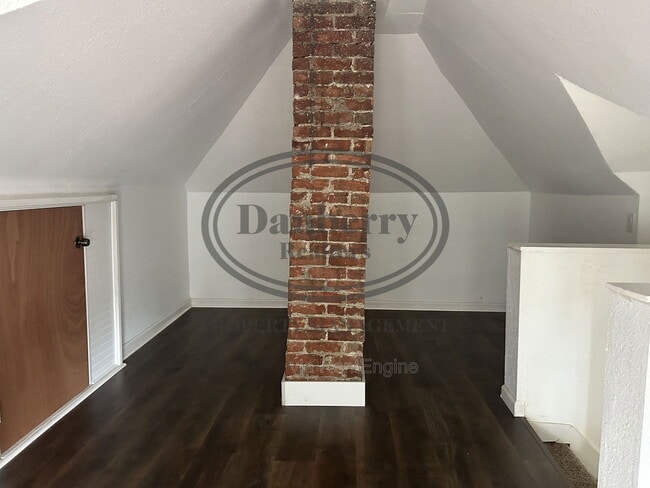 Building Photo - 1848 Cone St