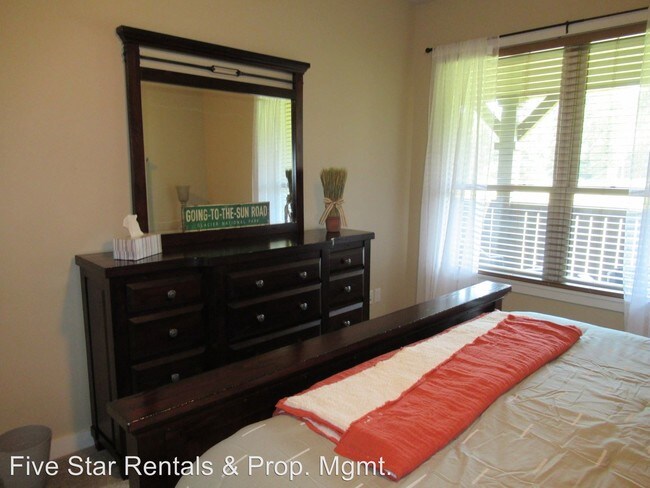 Building Photo - 2 br, 2 bath House - 6204 I Monterra Avenue