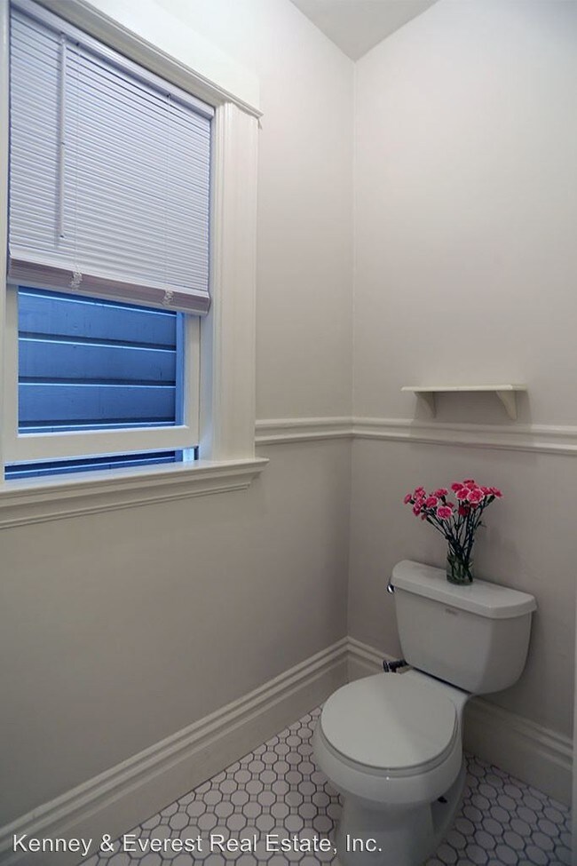 Building Photo - 3 br, 1 bath Apartment - 164A 5th Avenue