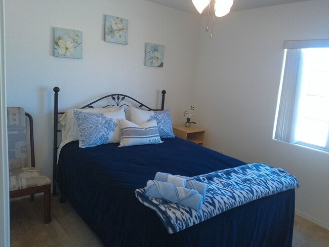 Building Photo - Winter Rental