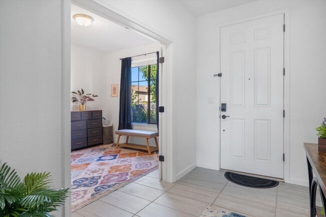 Building Photo - FULLY FURNISHED, Recently Constructed 4 Bedroom Home Available Near Golf Course Rd & Southern Blvd!